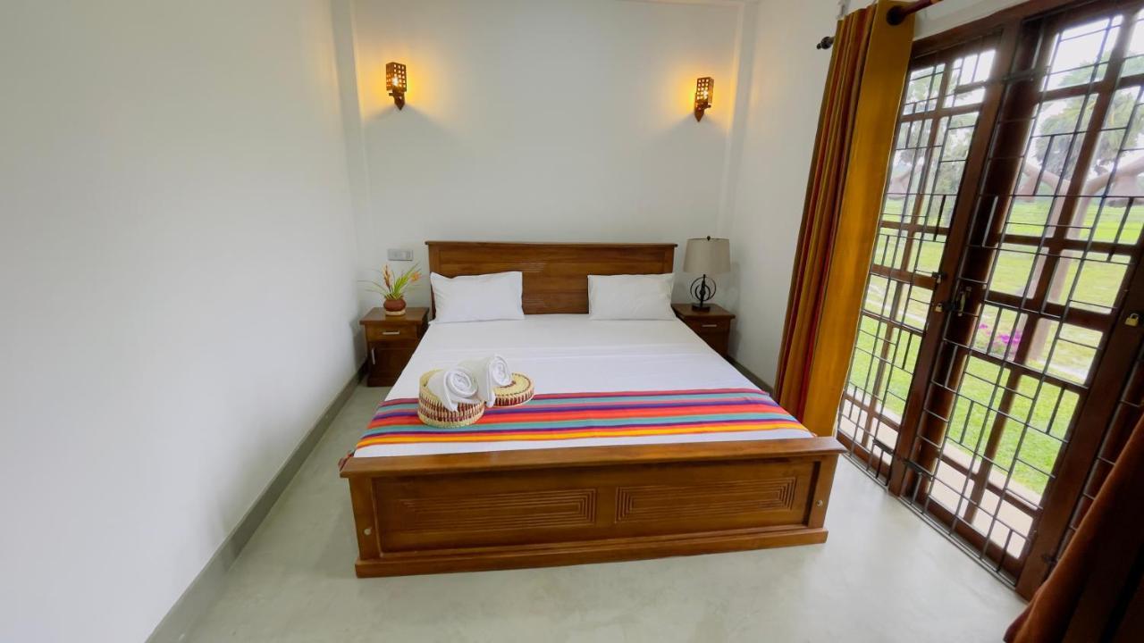 Kathircholai Bed and Breakfast Trincomalee Buitenkant foto